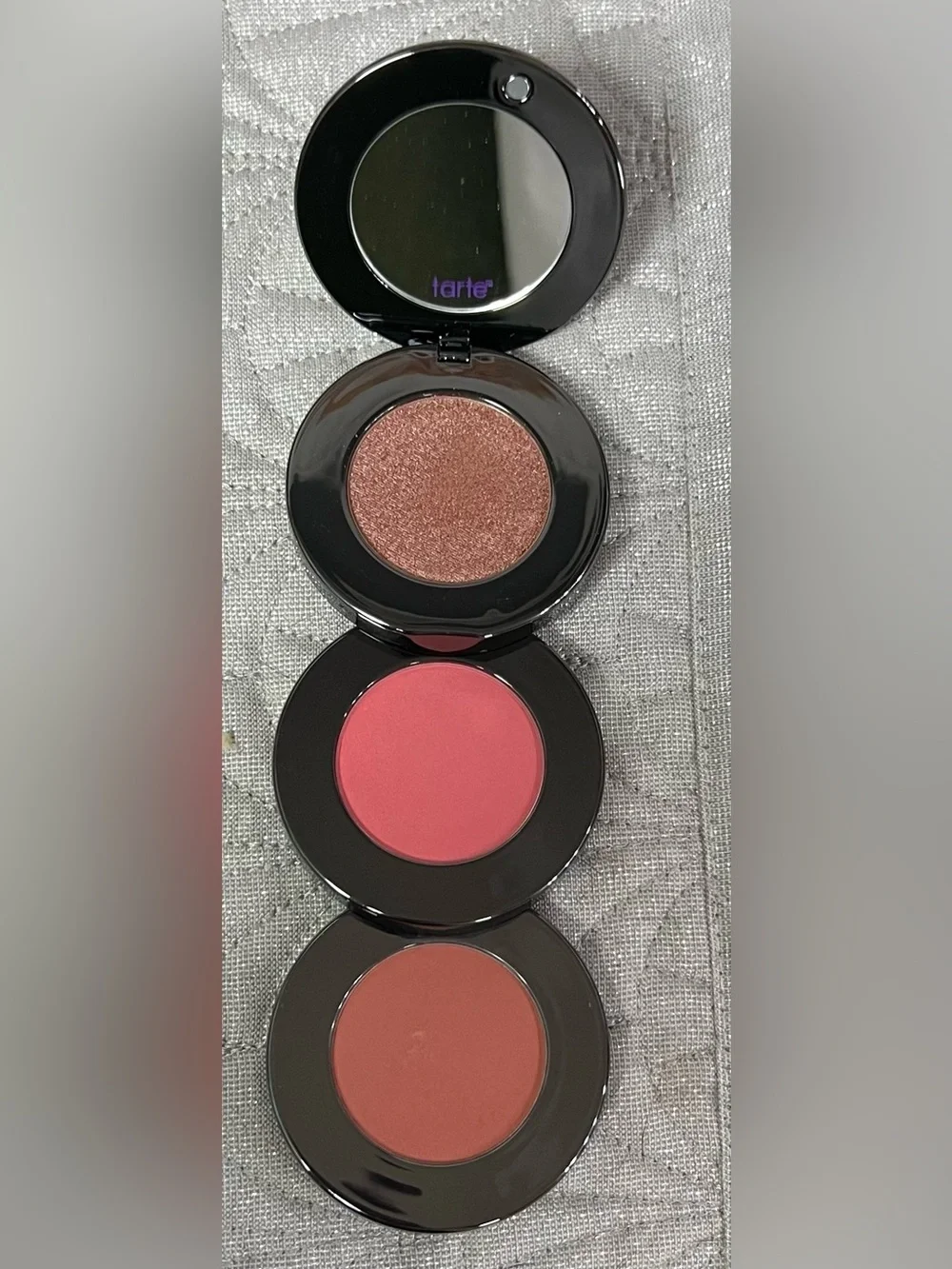 TARTE 9 WAYS TO SHINE SHIMMER CHEEK WARDROBE NYE  DECKED OUT MISTLETOE